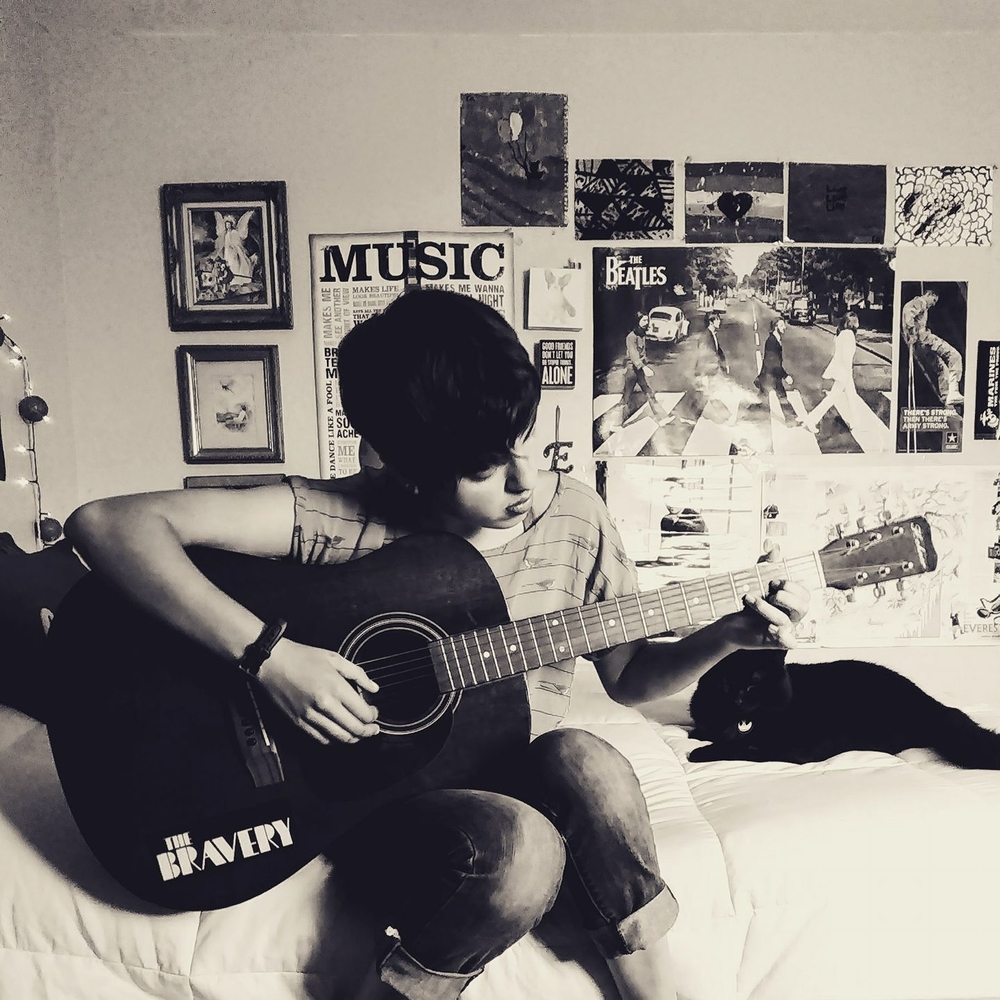 Meet your Posher, Eva